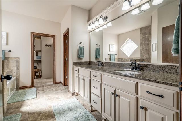 16336 Winding Park Drive, Edmond, OK 73013