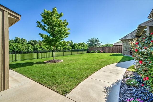 16336 Winding Park Drive, Edmond, OK 73013
