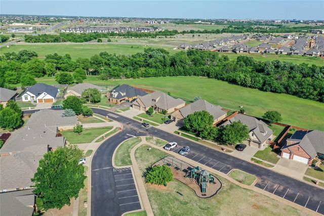 16336 Winding Park Drive, Edmond, OK 73013