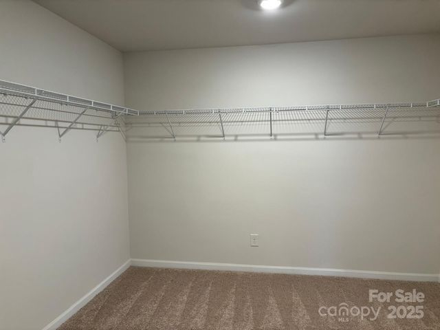 7121 Maple Run Circle, Charlotte, NC 28215