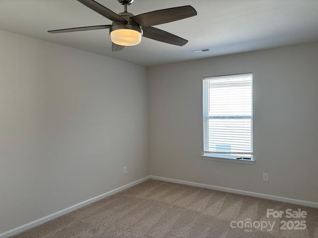 7121 Maple Run Circle, Charlotte, NC 28215