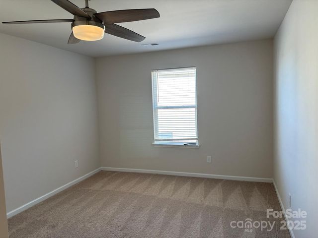 7121 Maple Run Circle, Charlotte, NC 28215