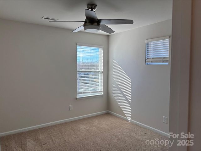 7121 Maple Run Circle, Charlotte, NC 28215