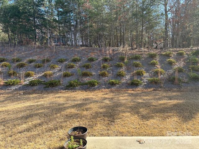 7121 Maple Run Circle, Charlotte, NC 28215