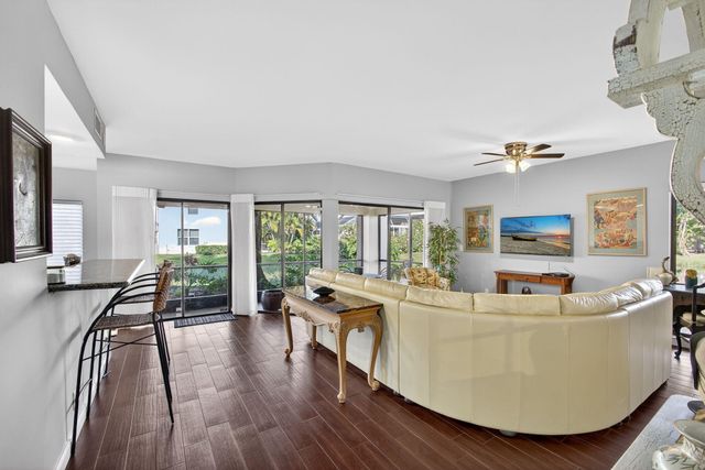 107 Waterview Drive, Palm Beach Gardens, FL 33418