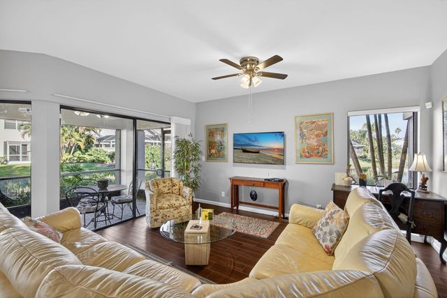 107 Waterview Drive, Palm Beach Gardens, FL 33418