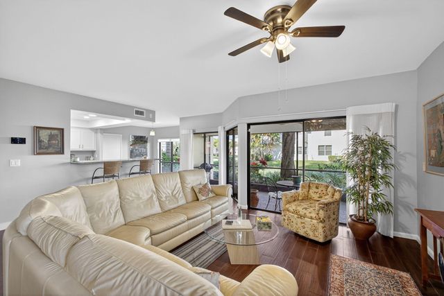 107 Waterview Drive, Palm Beach Gardens, FL 33418