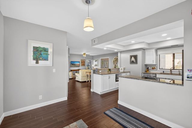 107 Waterview Drive, Palm Beach Gardens, FL 33418