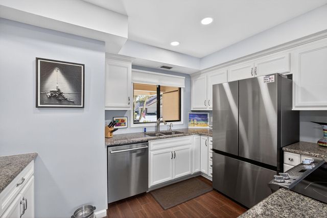 107 Waterview Drive, Palm Beach Gardens, FL 33418