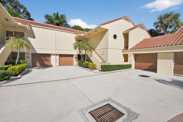 107 Waterview Drive, Palm Beach Gardens, FL 33418