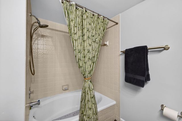 107 Waterview Drive, Palm Beach Gardens, FL 33418