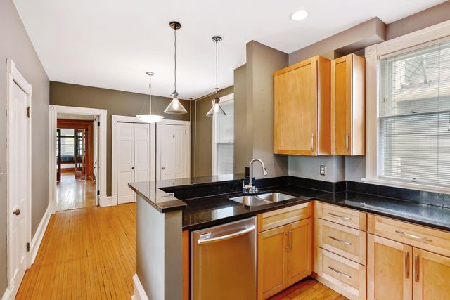 3117 Harriet Avenue, Minneapolis, MN 55408