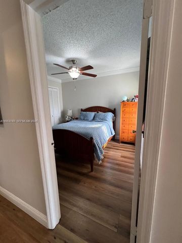 4911 SW 142nd Place, Miami, FL 33175
