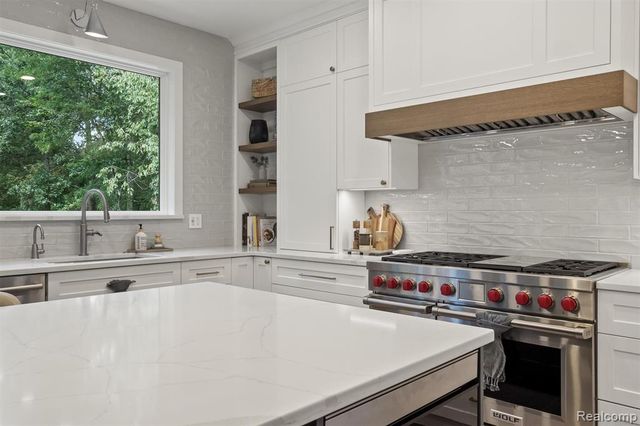 6441 Huron Creek Court, Dexter, MI 48130