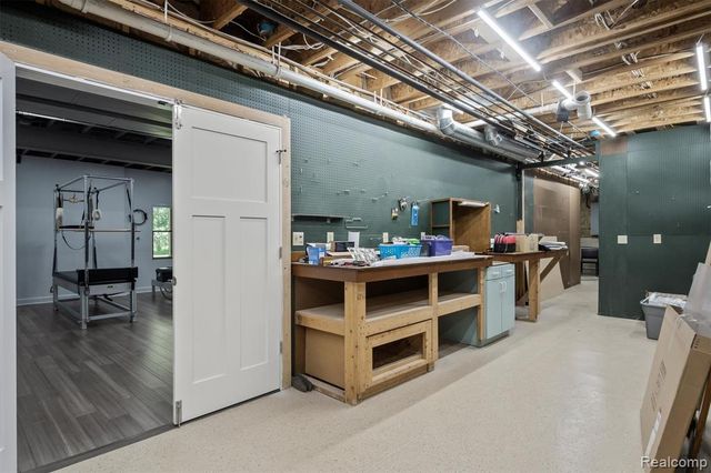 6441 Huron Creek Court, Dexter, MI 48130