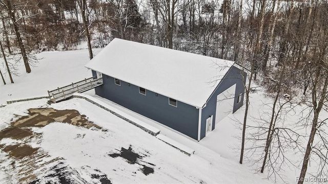 6441 Huron Creek Court, Dexter, MI 48130