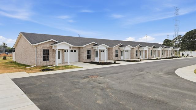 741 Kings Ln Apt B11, Tullahoma, TN 37388