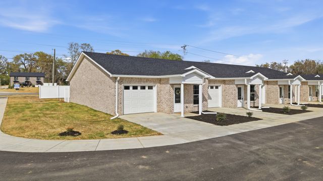 741 Kings Ln Apt B11, Tullahoma, TN 37388