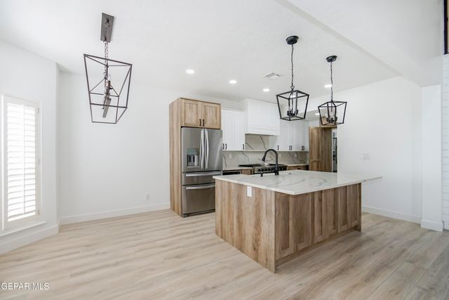 918 Bellacumbre Drive, El Paso, TX 79912