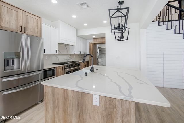 918 Bellacumbre Drive, El Paso, TX 79912