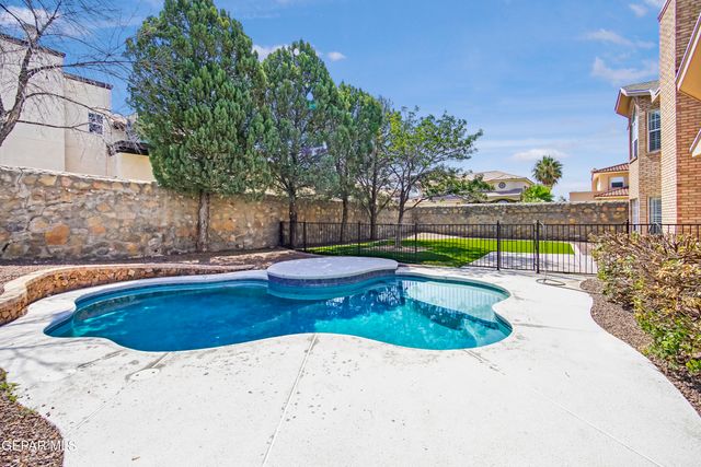 918 Bellacumbre Drive, El Paso, TX 79912