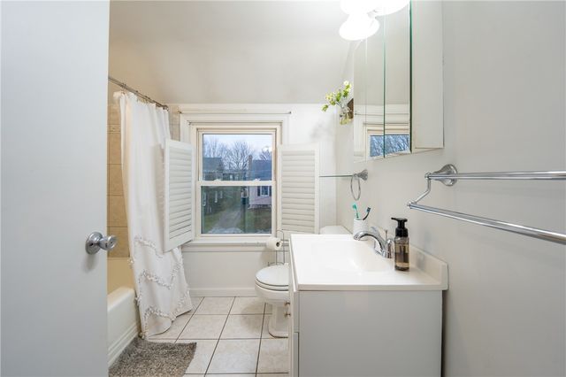 717 Brinker Ave, Latrobe, PA 15650