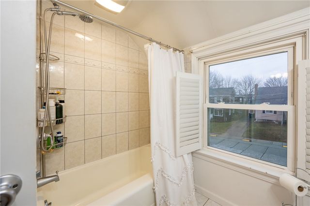 717 Brinker Ave, Latrobe, PA 15650