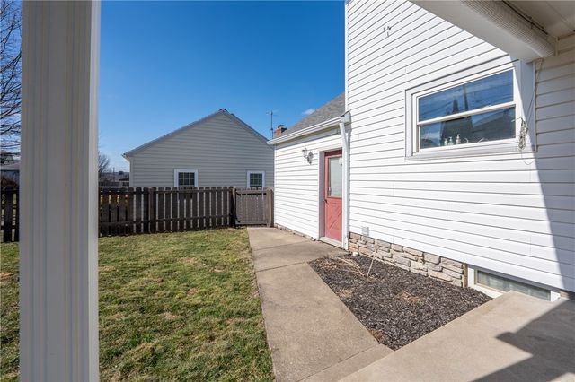 717 Brinker Ave, Latrobe, PA 15650