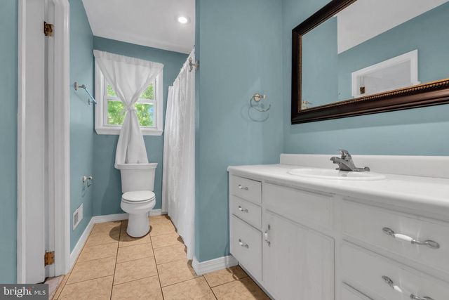 34 HAINES MILL RD, Delran, NJ 08075