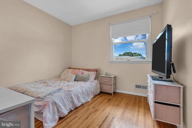 34 HAINES MILL RD, Delran, NJ 08075