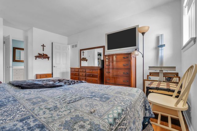 34 HAINES MILL RD, Delran, NJ 08075