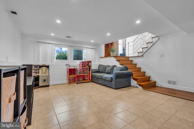34 HAINES MILL RD, Delran, NJ 08075