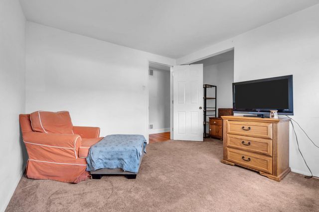 34 HAINES MILL RD, Delran, NJ 08075