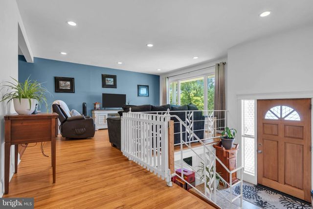 34 HAINES MILL RD, Delran, NJ 08075