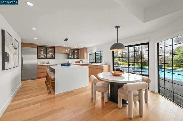 4060 Sugar Maple Dr, Danville, CA 94506