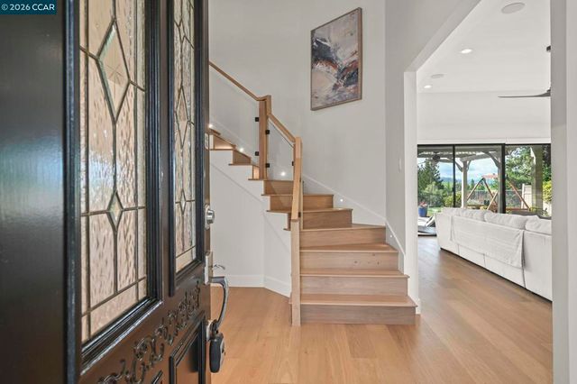 4060 Sugar Maple Dr, Danville, CA 94506