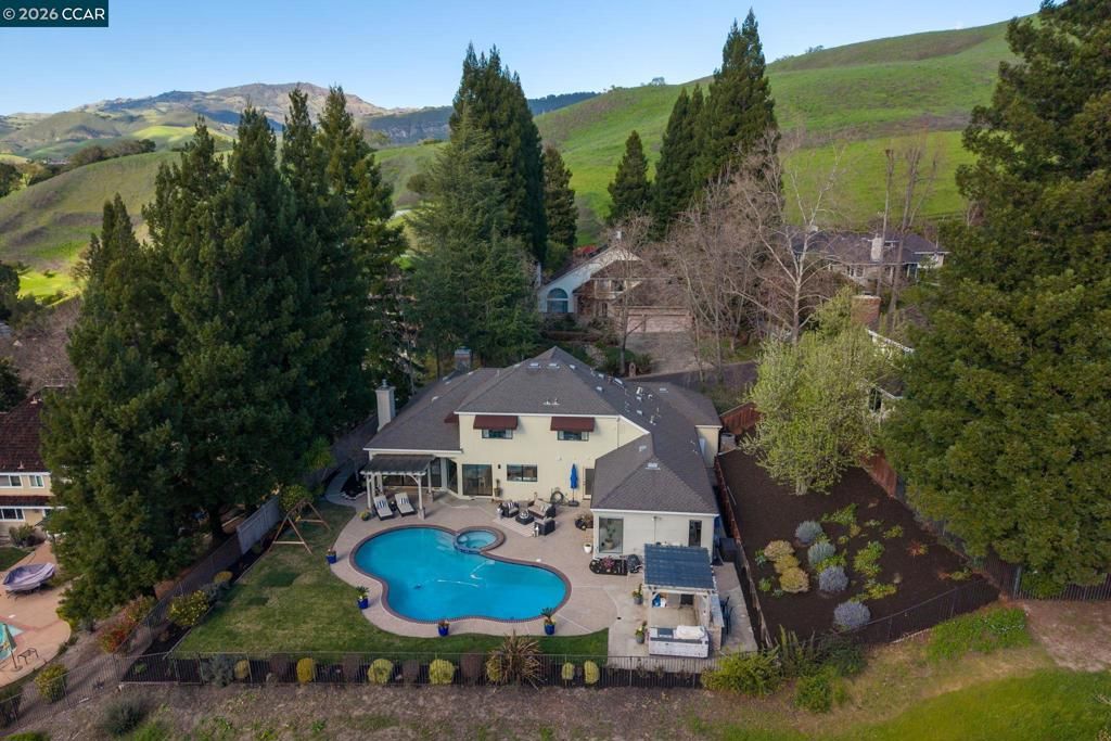4060 Sugar Maple Dr, Danville, CA 94506