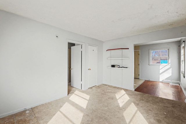 1034 N Estelle Ave, Wichita, KS 67214