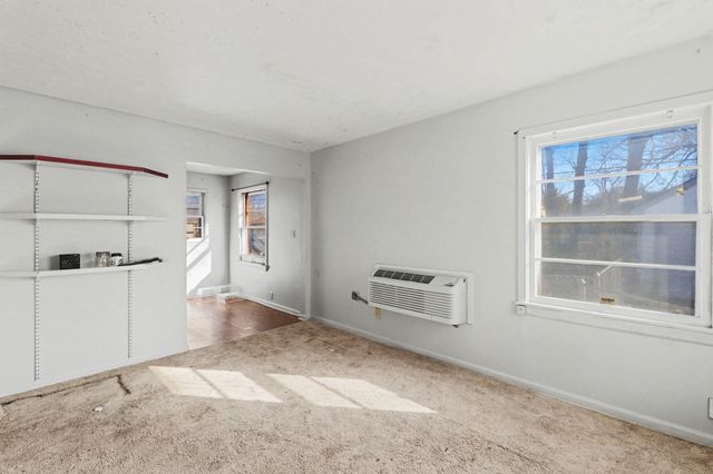 1034 N Estelle Ave, Wichita, KS 67214