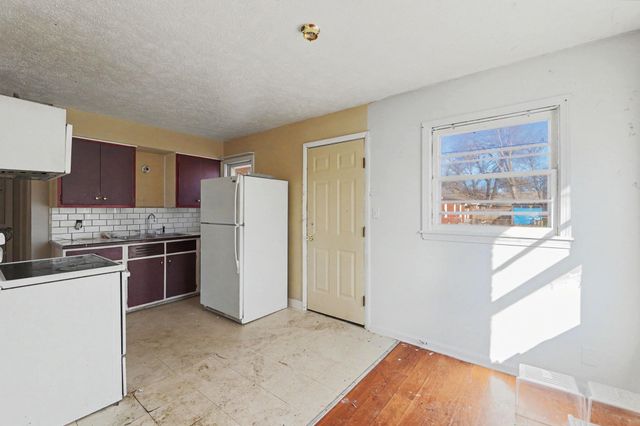 1034 N Estelle Ave, Wichita, KS 67214