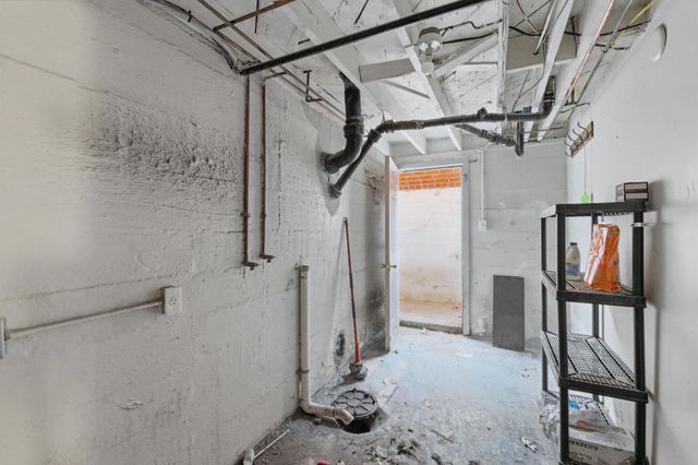 1034 N Estelle Ave, Wichita, KS 67214