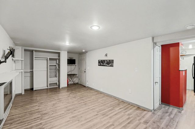 1034 N Estelle Ave, Wichita, KS 67214