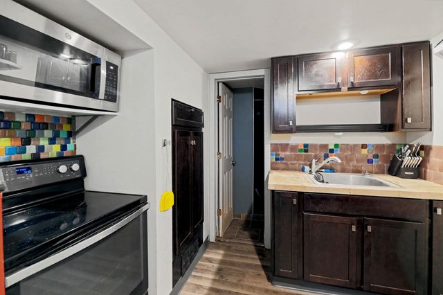 1034 N Estelle Ave, Wichita, KS 67214