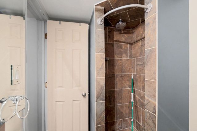 1034 N Estelle Ave, Wichita, KS 67214