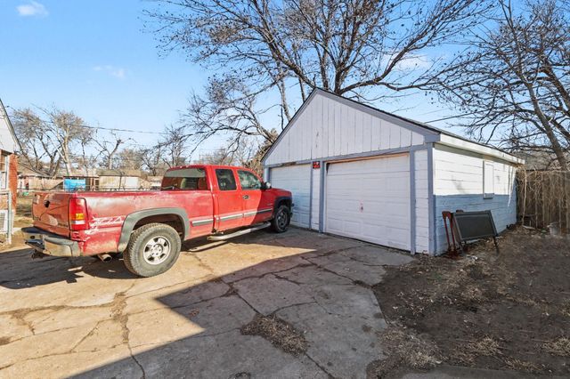 1034 N Estelle Ave, Wichita, KS 67214