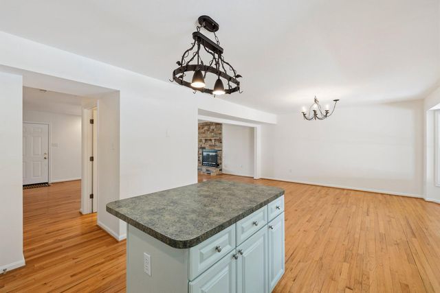 6934 MEADOWLAKE RD, New Market, MD 21774