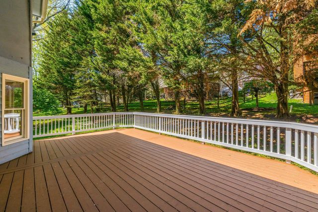 6934 MEADOWLAKE RD, New Market, MD 21774
