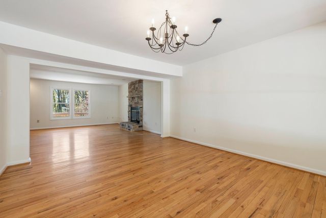 6934 MEADOWLAKE RD, New Market, MD 21774