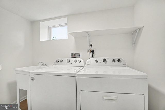 2217 N EARLEY ST, Alexandria, VA 22302