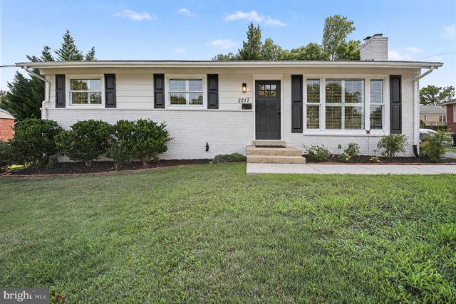 2217 N EARLEY ST, Alexandria, VA 22302